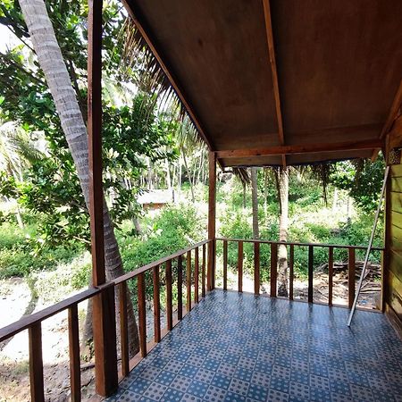 Sea Front Cottage Little Khola Cola Ngoại thất bức ảnh
