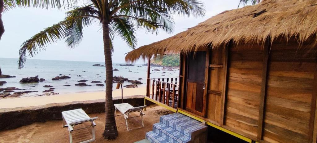Sea Front Cottage Little Khola Cola Ngoại thất bức ảnh