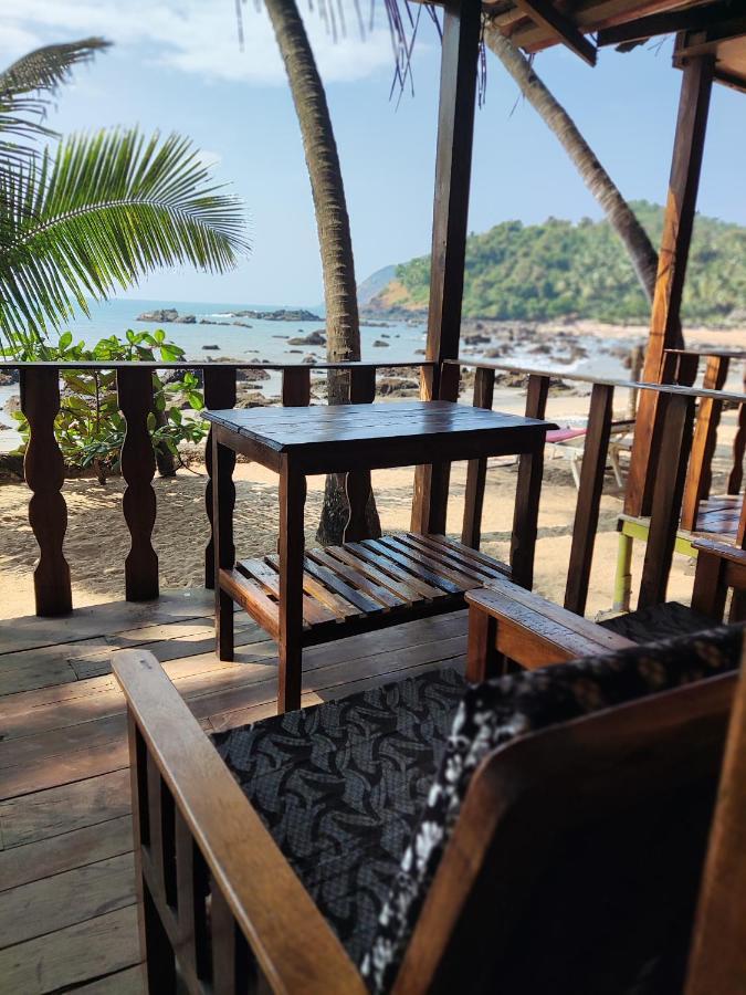 Sea Front Cottage Little Khola Cola Ngoại thất bức ảnh
